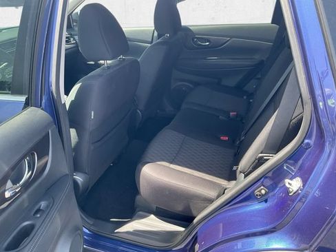 Used 2019 Nissan Rogue SV AWD/4WD image 14