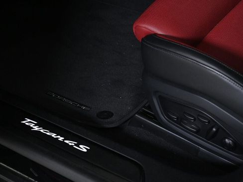 Certified 2025 Porsche Taycan 4S image 24