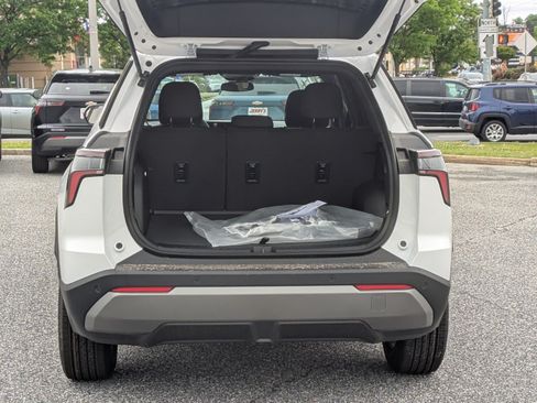 New 2026 Chevrolet Equinox LT FWD image 7