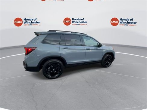 Certified 2024 Honda Passport Black Edition image 10