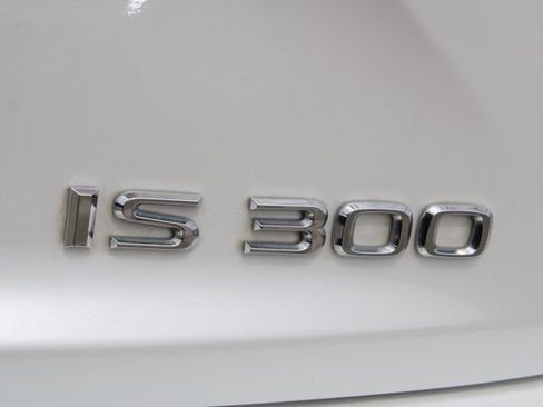 Used 2019 Lexus IS 300 w/ Accessory Package 2 RWD image 6