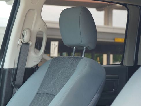 Used 2019 RAM 1500 Big Horn RWD image 16