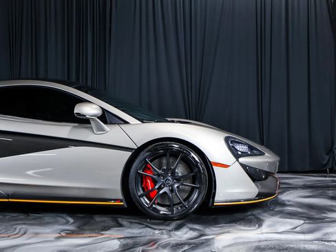 Used 2016 McLaren 570S Coupe RWD image 3