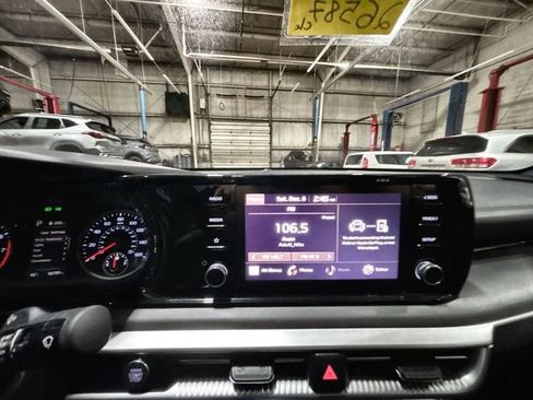 Used 2021 Kia K5 GT-Line w/ GT-Line FWD Premium Package image 14