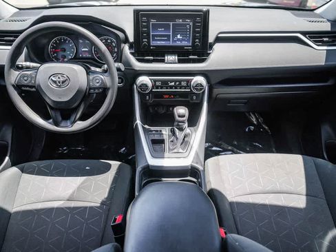 Used 2020 Toyota RAV4 XLE w/ Carpet Mat Package FWD image 11