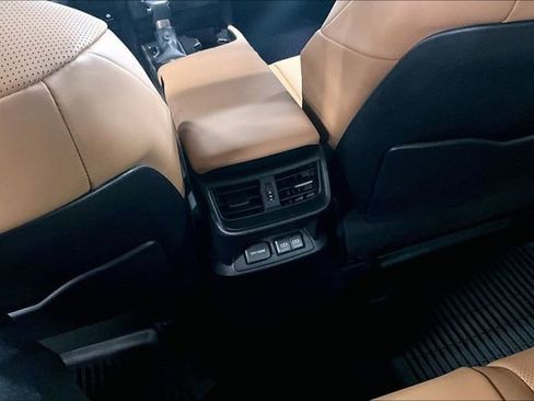 Used 2024 Lexus ES 350 w/ Premium Package FWD image 10