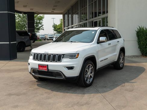 Used 2021 Jeep Grand Cherokee Limited w/ Luxury Group II AWD/4WD image 3