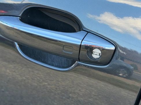 Used 2016 Audi A8 L 4.0T image 9