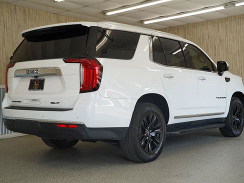 Used 2023 GMC Yukon SLT w/ SLT Premium Package RWD image 10