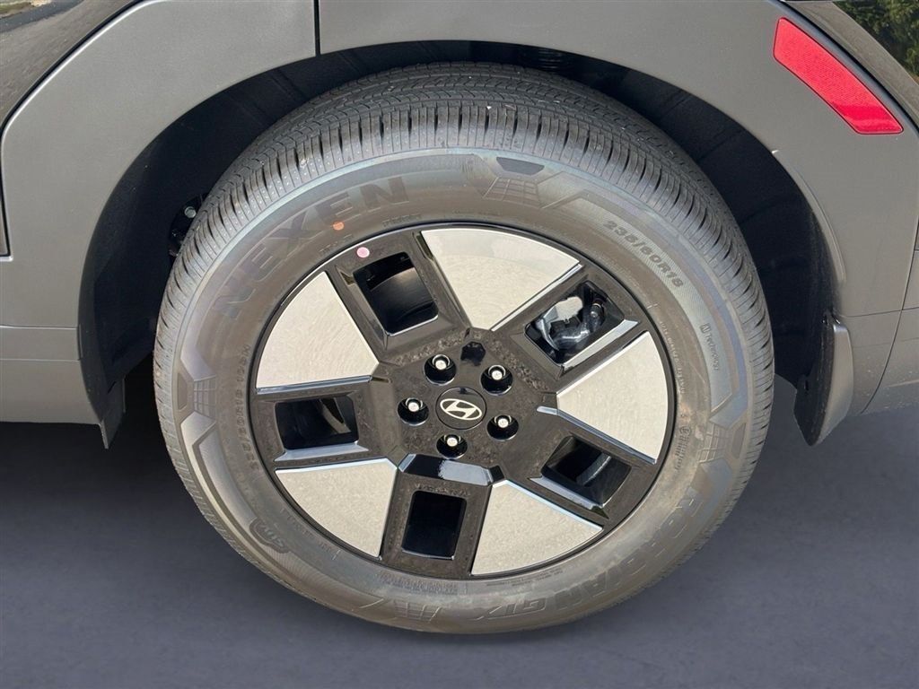 New 2026 Hyundai Santa Fe SEL FWD image 9