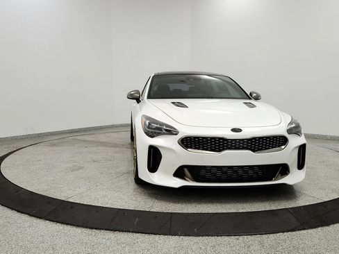 Used 2021 Kia Stinger GT1 RWD image 7