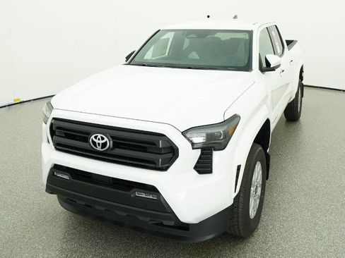 New 2026 Toyota Tacoma SR5 RWD image 2