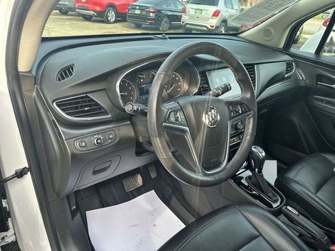 Used 2019 Buick Encore Essence image 12