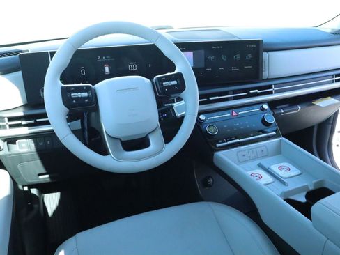 New 2026 Hyundai Santa Fe SE FWD image 10