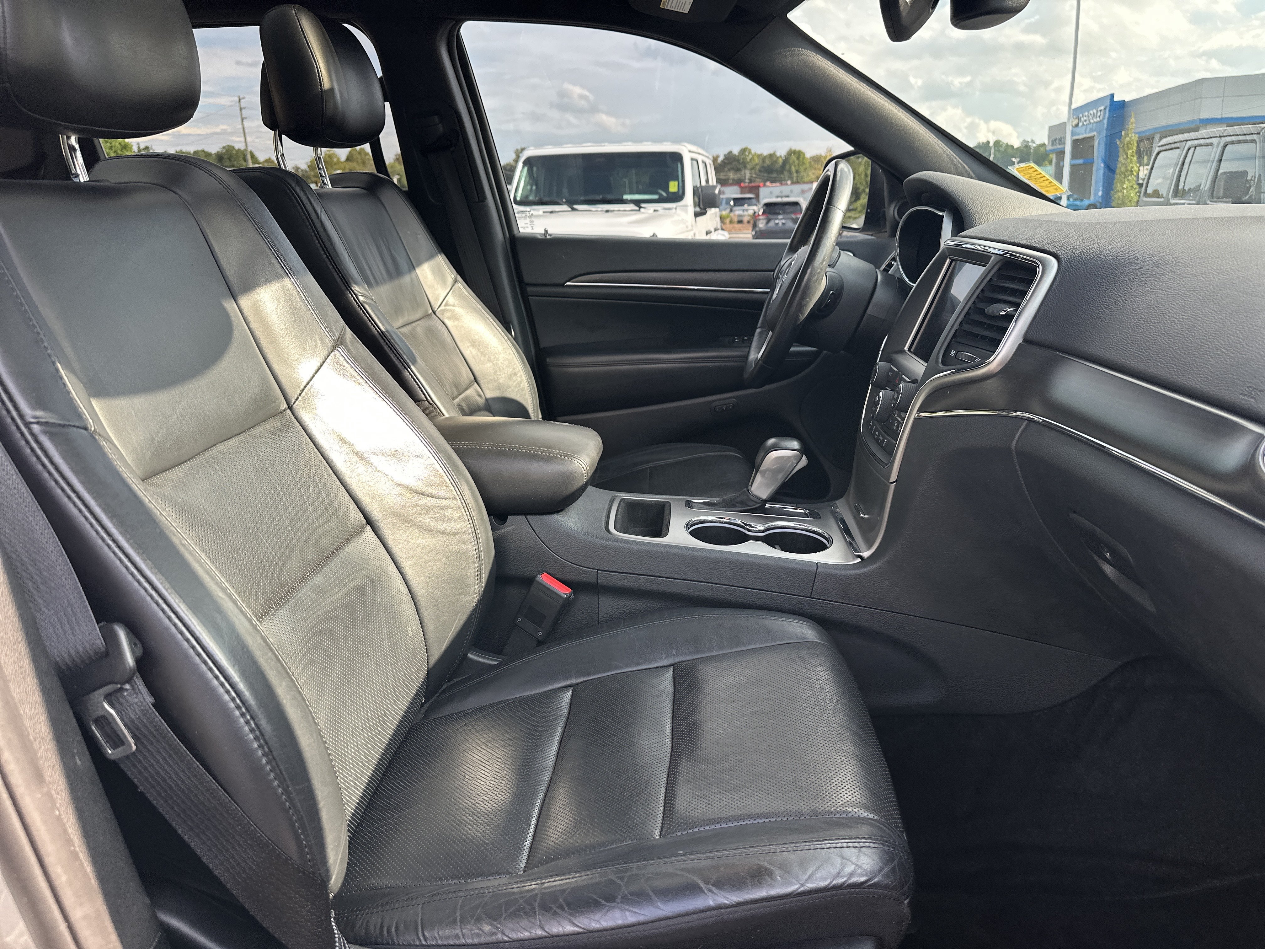 Used 2018 Jeep Grand Cherokee Limited w/ Luxury Group II RWD image 14