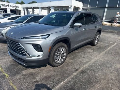 Used 2026 Buick Enclave Preferred w/ Power Package FWD image 2