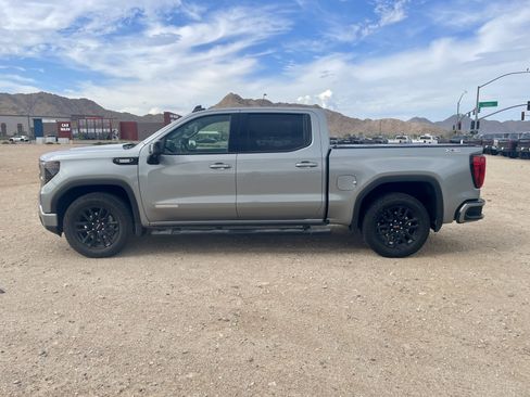 Used 2025 GMC Sierra 1500 Elevation w/ Elevation Premium Package AWD/4WD image 2