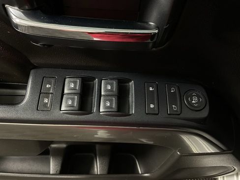 Used 2015 Chevrolet Silverado 2500 LT w/ LT Convenience Package AWD/4WD image 17