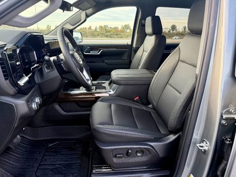 New 2026 GMC Sierra 1500 Elevation w/ Elevation Premium Package AWD/4WD image 13