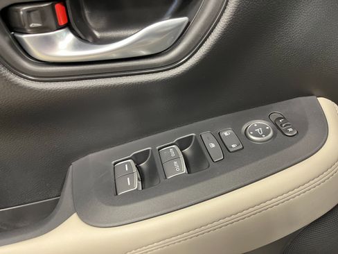 New 2026 Honda HR-V EX-L image 13