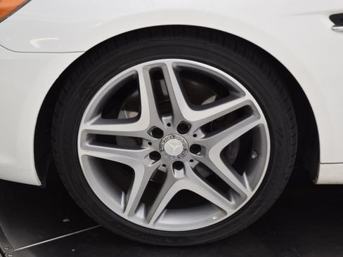 Used 2016 Mercedes-Benz SLK 300 image 12