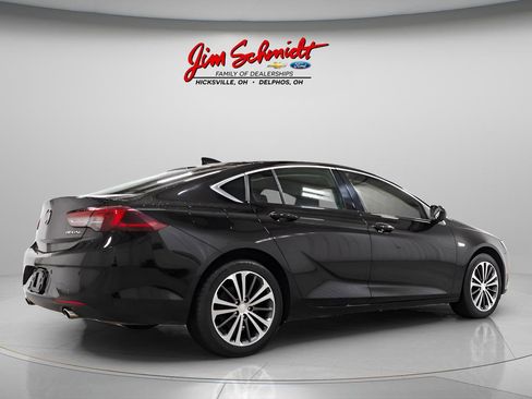 Used 2019 Buick Regal Essence w/ Driver Confidence Package I FWD image 6