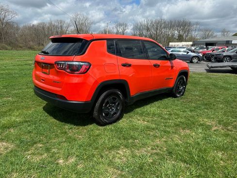 Used 2018 Jeep Compass Sport image 3