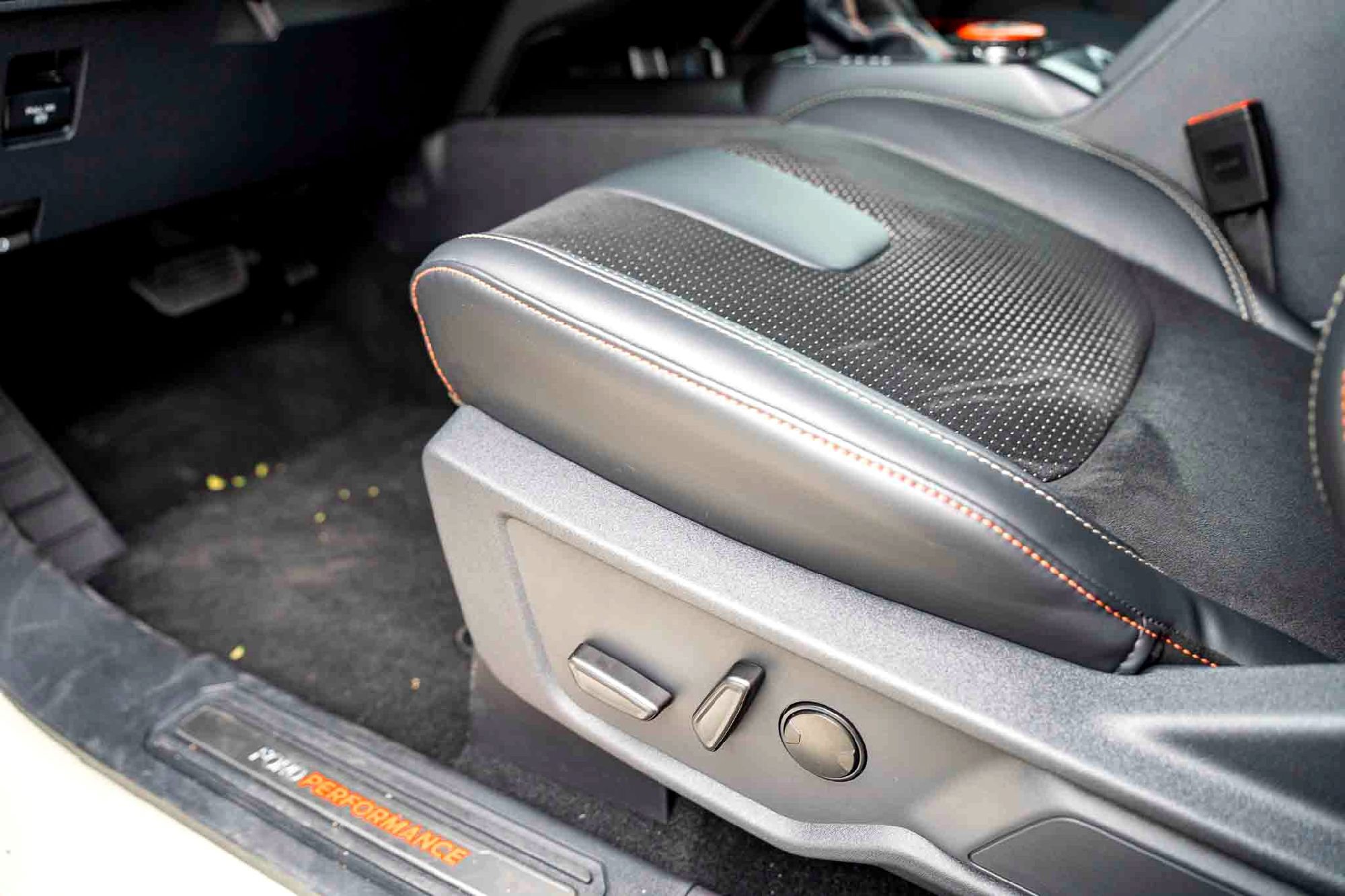 New 2025 Ford Bronco Raptor w/ Interior Carbon Fiber Pack AWD/4WD image 12