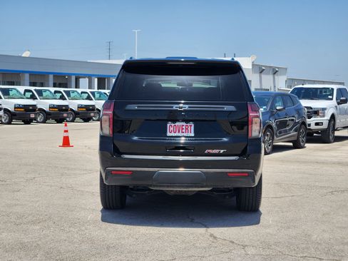 Used 2021 Chevrolet Suburban RST w/ Luxury Package RWD image 6
