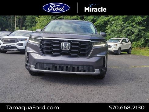 Used 2025 Honda Pilot Elite image 1