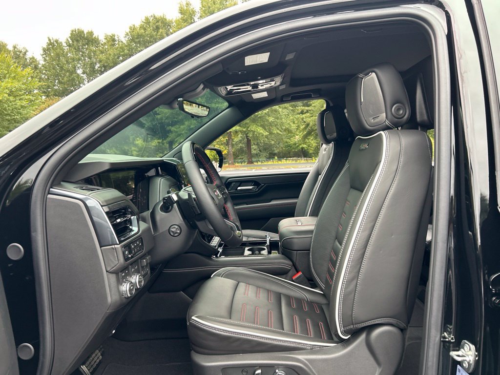 Used 2026 GMC Yukon AT4 Ultimate AWD/4WD image 30
