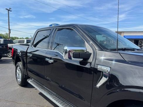 Used 2023 Ford F150 Lariat AWD/4WD image 7