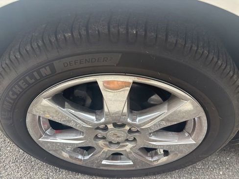 Used 2010 Cadillac SRX Premium AWD/4WD image 3