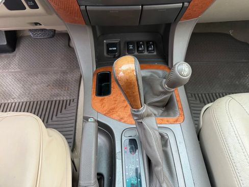 Used 2005 Lexus GX 470 AWD/4WD image 31