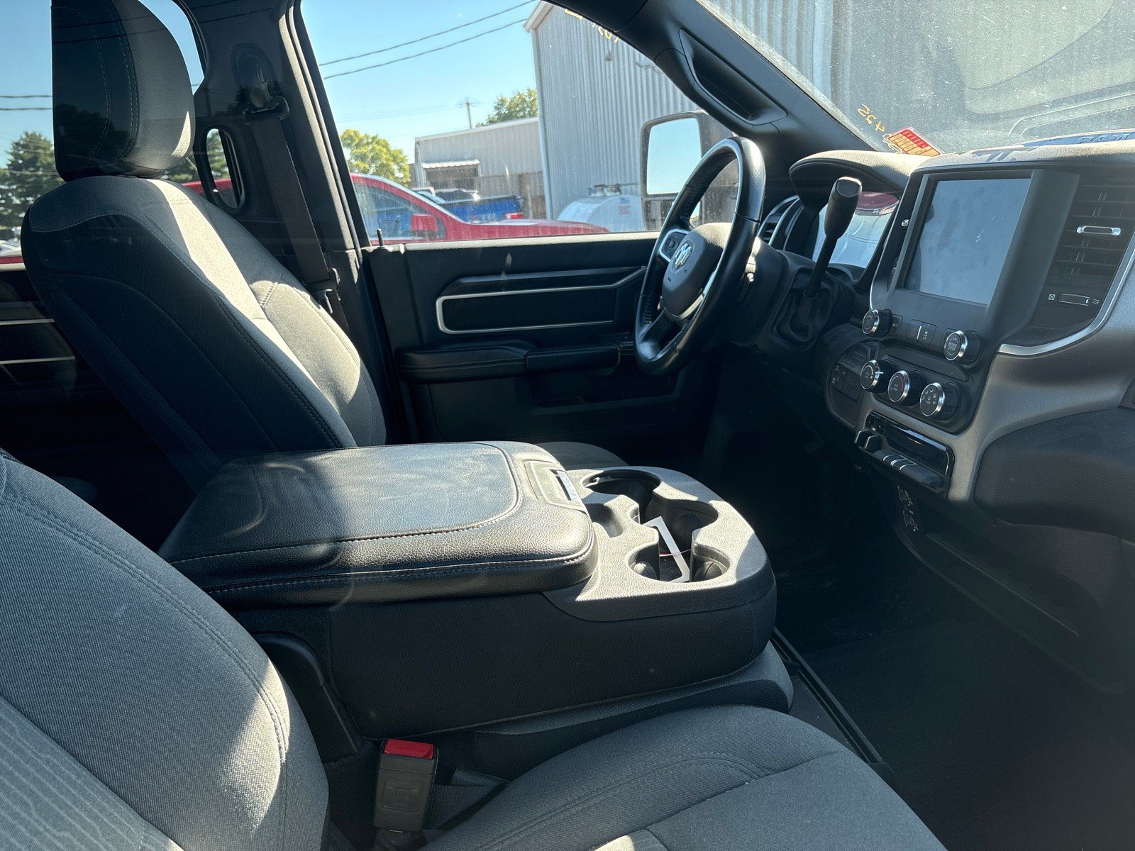 Used 2024 RAM 2500 Big Horn AWD/4WD image 10