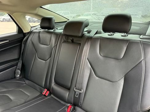 Used 2019 Ford Fusion Titanium FWD image 30