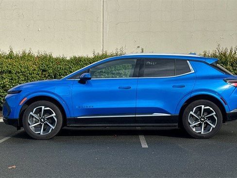 Certified 2024 Chevrolet Equinox EV LT image 10