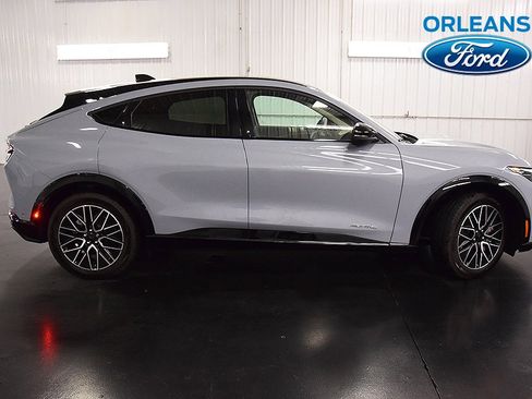 Used 2024 Ford Mustang Mach-E Premium image 8