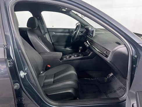 Used 2025 Honda Civic Sport image 30