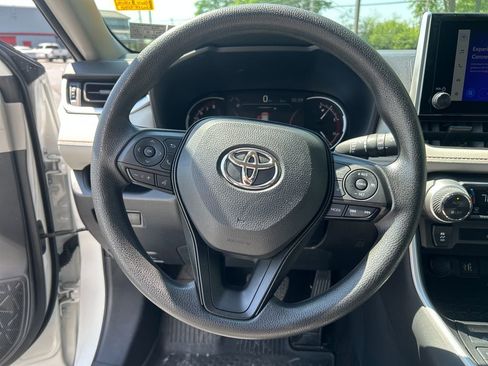 Certified 2025 Toyota RAV4 XLE AWD/4WD image 23