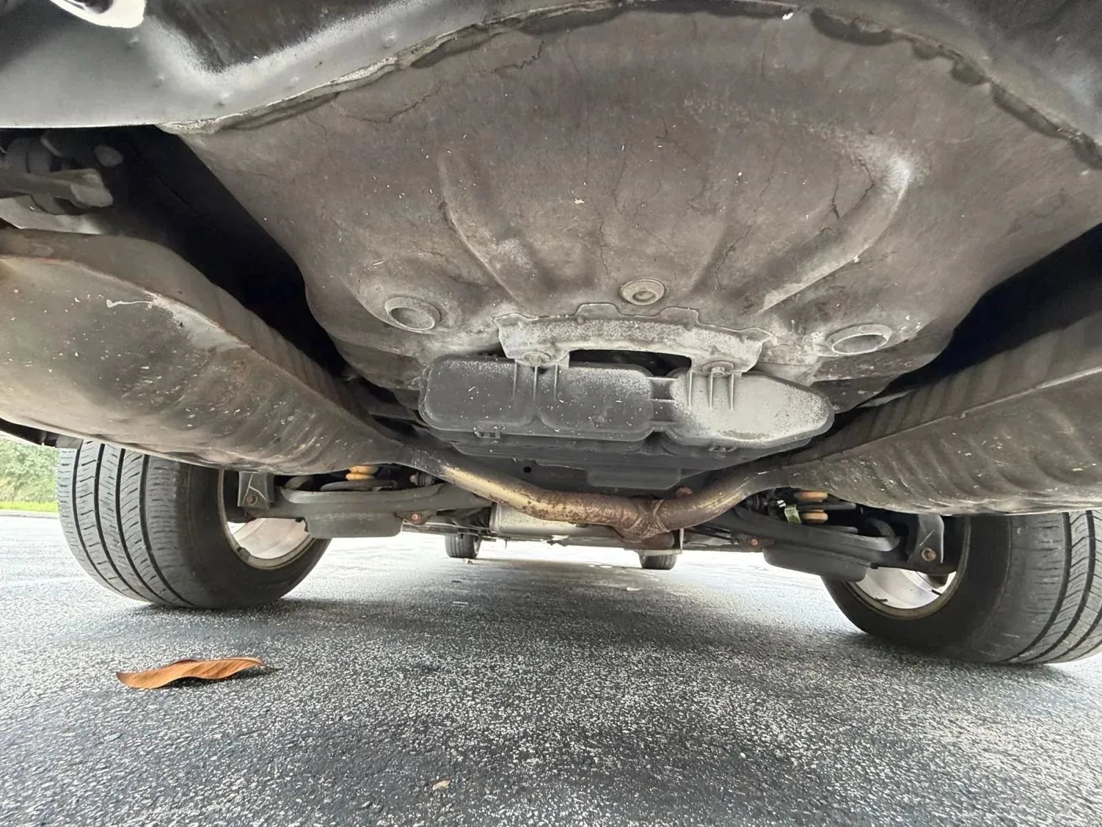 Used 2012 Lincoln MKZ FWD image 22