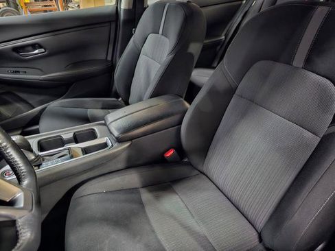 Used 2022 Nissan Sentra SV w/ Trunk Package image 7