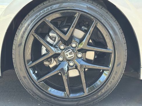 Used 2024 Honda Civic Sport image 26