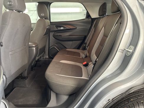 Used 2025 Chevrolet TrailBlazer LT FWD image 35