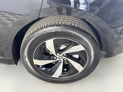 Used 2025 Jaguar F-PACE R-Dynamic S image 37