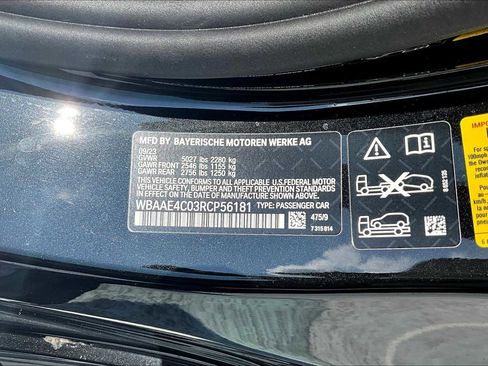 Used 2024 BMW 840i xDrive Coupe w/ Driving Assistance Package image 33