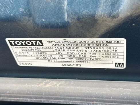 Used 2025 Toyota Camry LE image 38