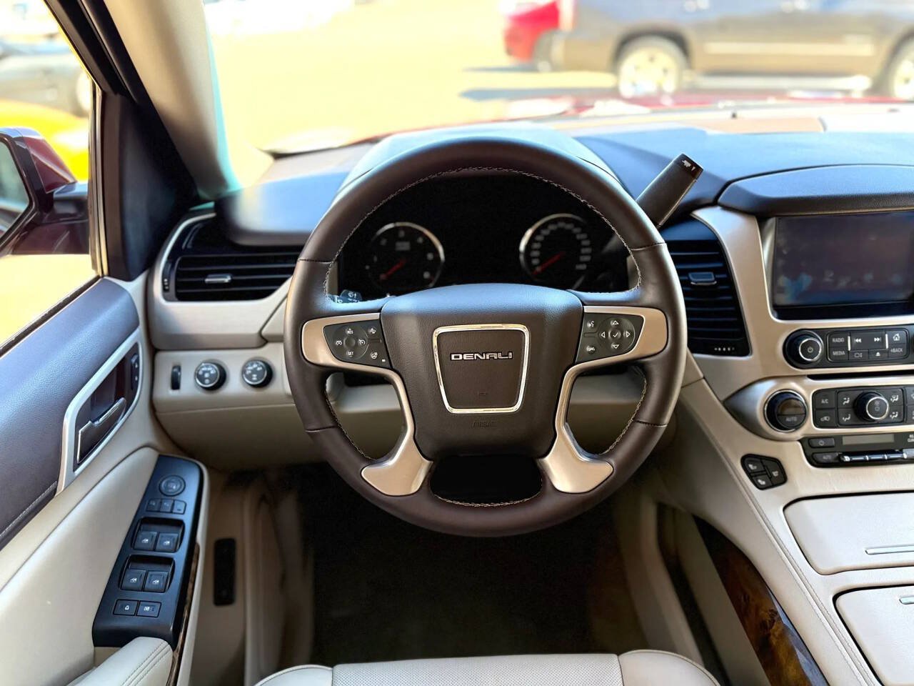 Used 2016 GMC Yukon Denali w/ Open Road Package AWD/4WD image 18