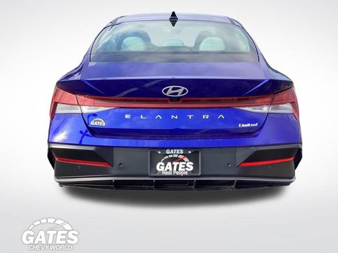 Used 2024 Hyundai Elantra Limited FWD image 8