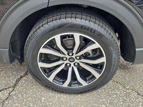 Used 2022 Ford Explorer ST-Line w/ Class IV Trailer Tow Package AWD/4WD image 4